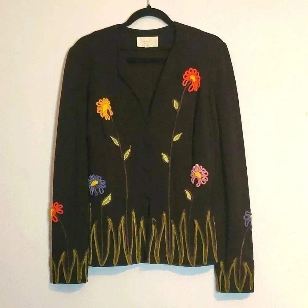Vintage Cache black floral embroidered 3 button cardigan size S
